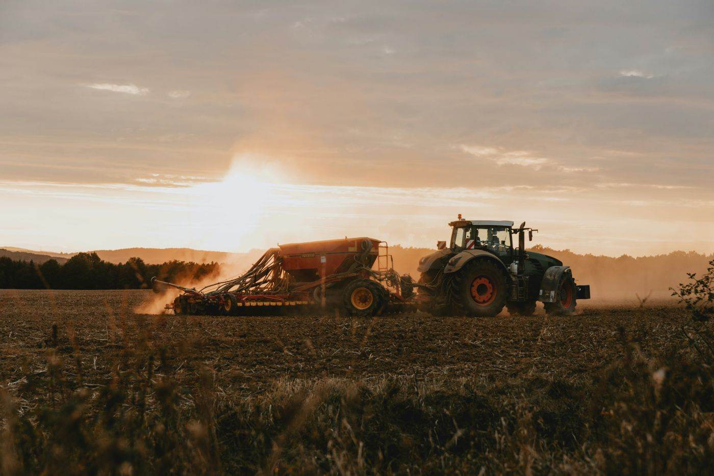 ANAF a stabilit TVA suplimentară de aproximativ 87 milioane de lei într-un caz referitor la comerţul cu utilaje agricole